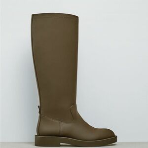 Zara Rubberized boots